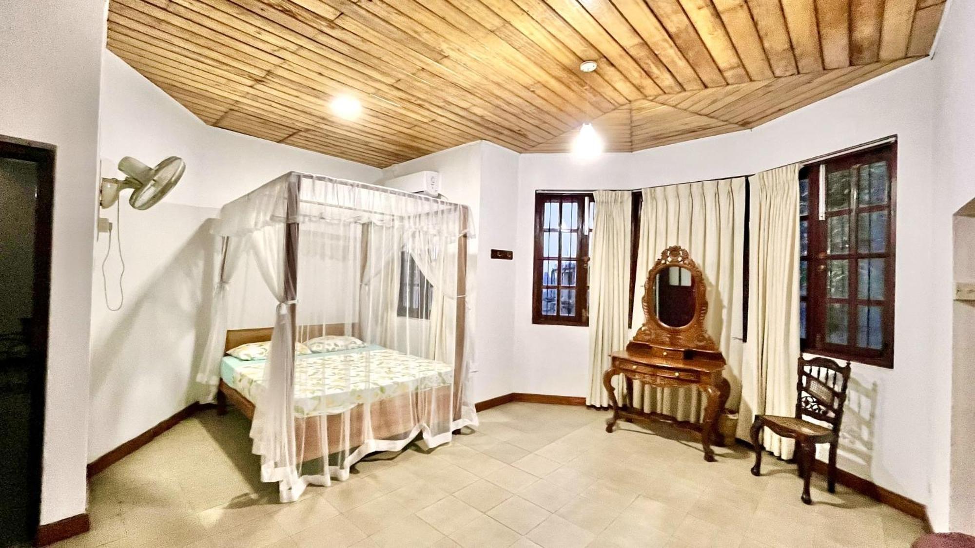 Pearl House كاندي